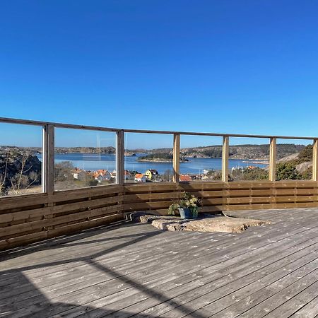 Villa Seafront With Terrific View By Ajf Dream Living à Fjällbacka Extérieur photo