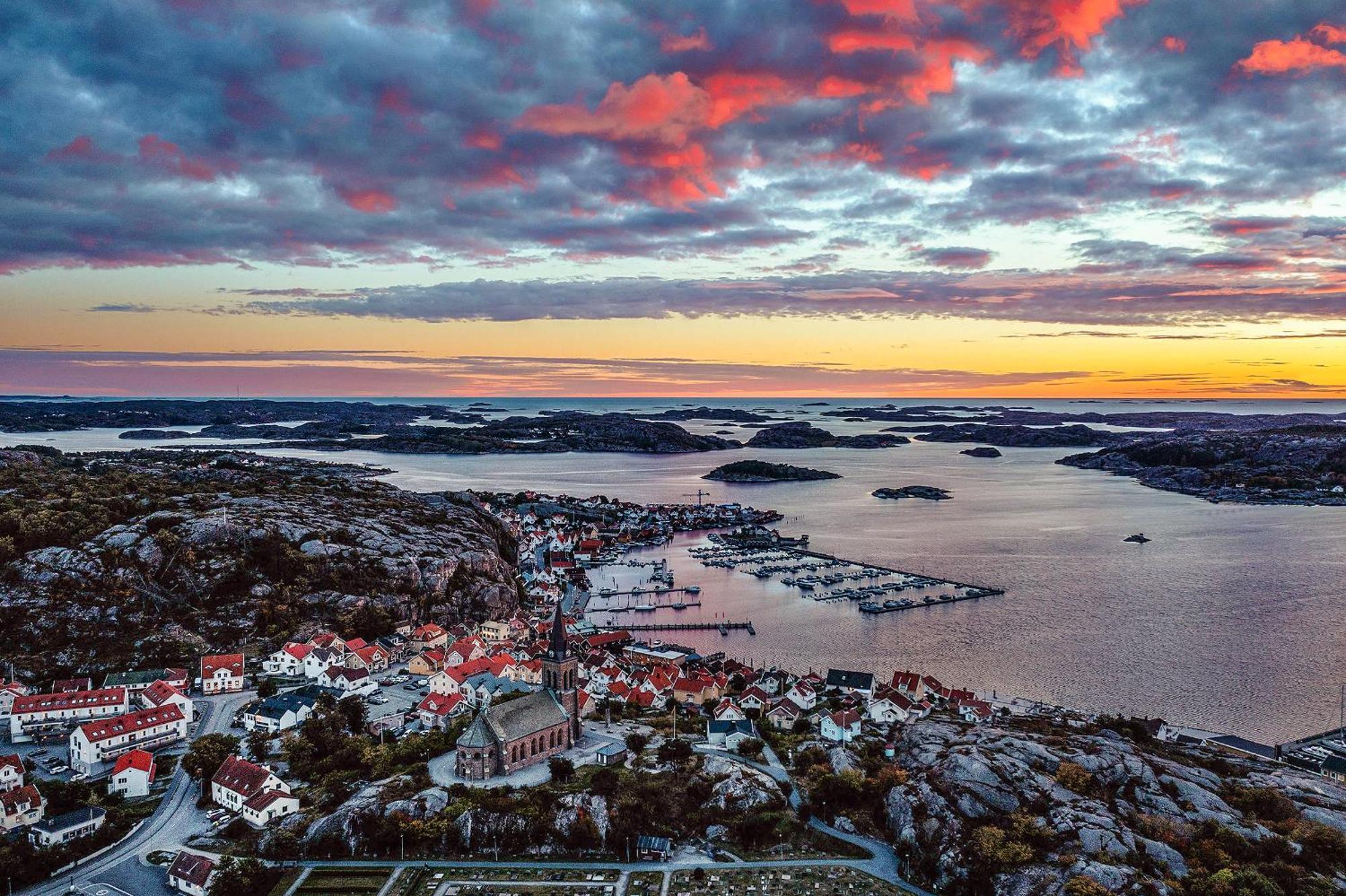 Villa Seafront With Terrific View By Ajf Dream Living à Fjällbacka Extérieur photo